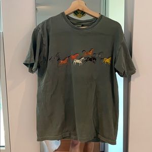shirt With horses on it